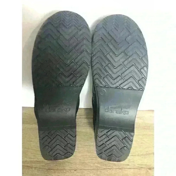 Dansko Womens Size 38 Black Glitter Slip Ons Clogs Nursing Shoes - Picture 6 of 7